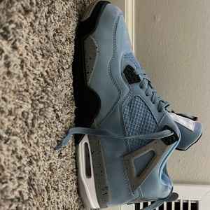 Jordan 4 university blue